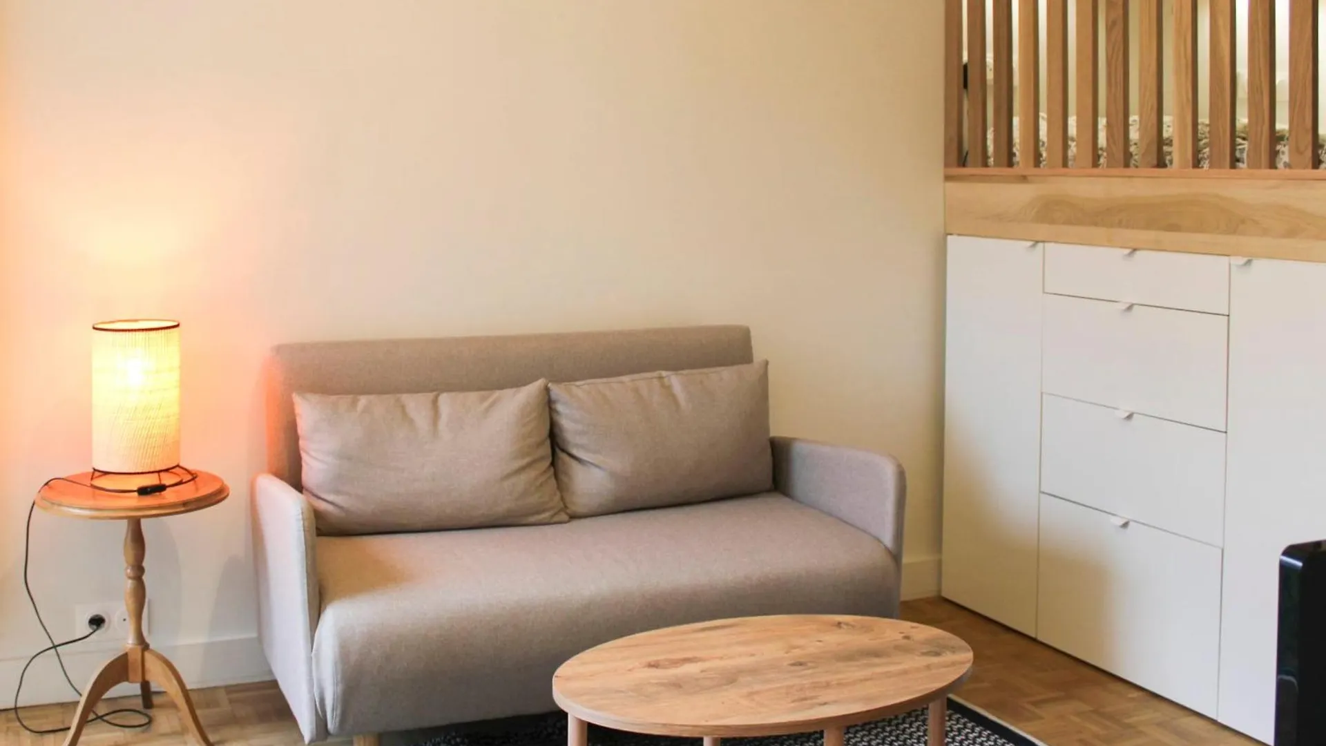 Apartment Renovated Studio - Near Place De La Nation